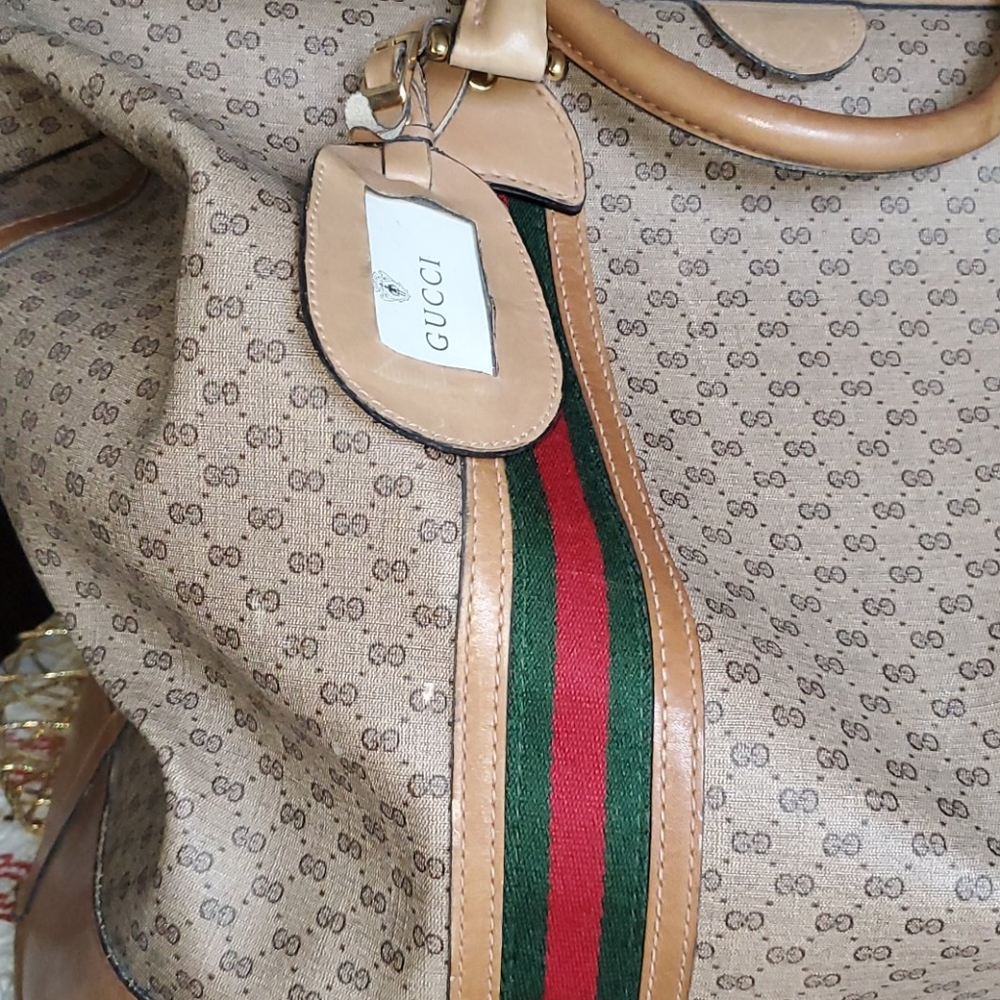Authentic Gucci Weekend Bag - Picture 11 of 16